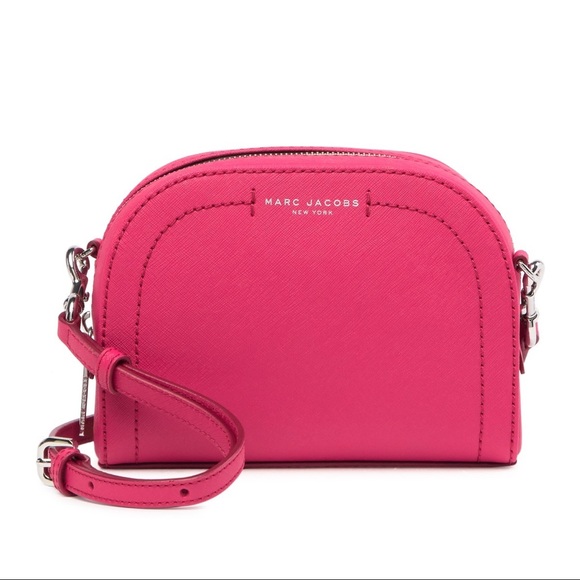 Marc Jacobs Handbags - NWT Marc Jacobs~ Pink Leather crossbody bag